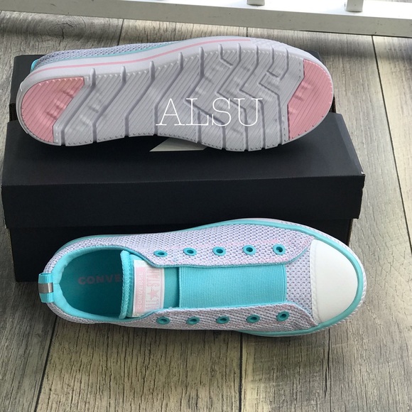 NWT Converse Ctas HyperSlip OX Cherry 🍒 BlossomW - Picture 6 of 8